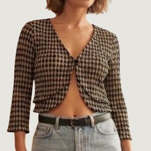 Connected Petite Houndstooth Pleated Cropped Cardigan Shrug Tan Black 10P